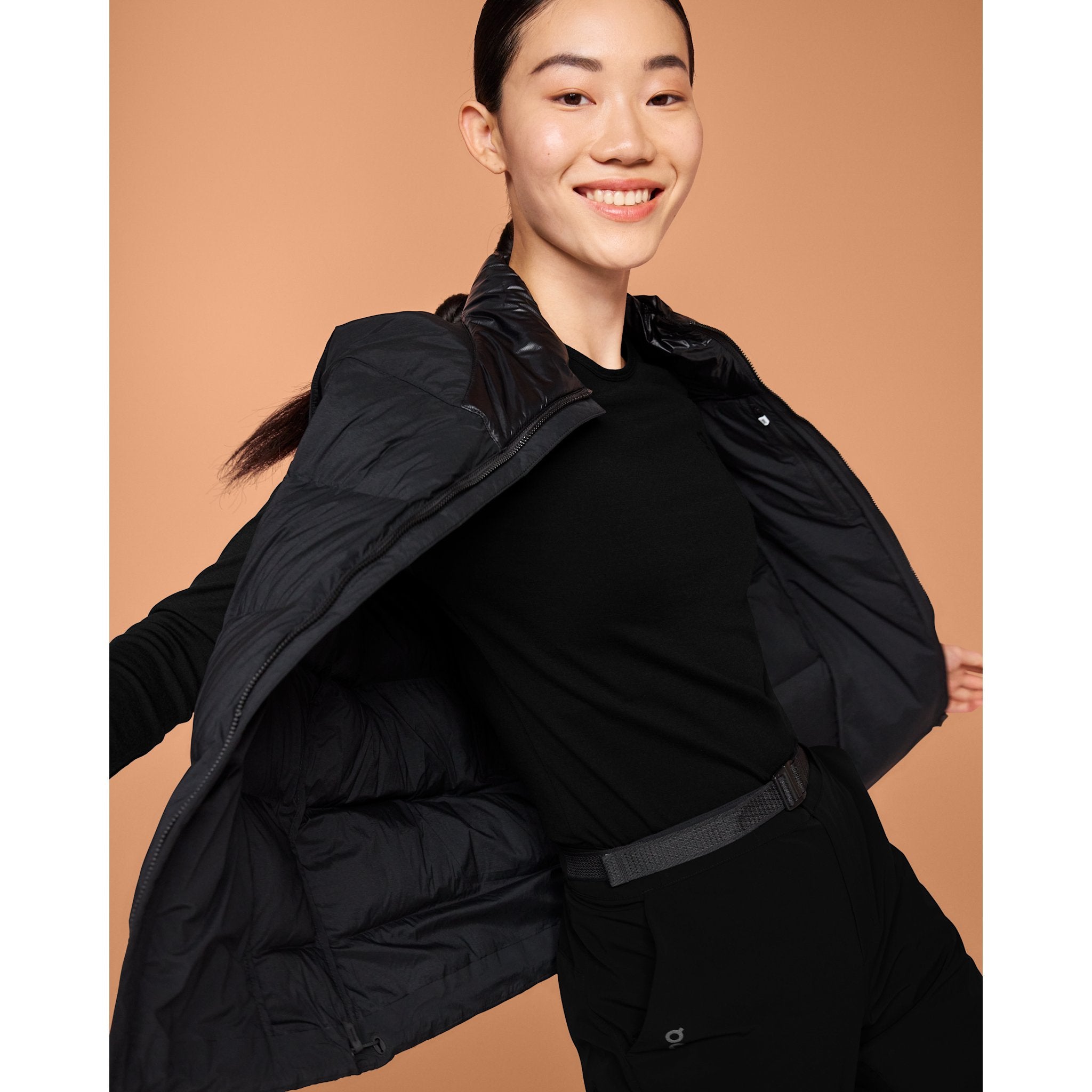 On Challenger Vest Black