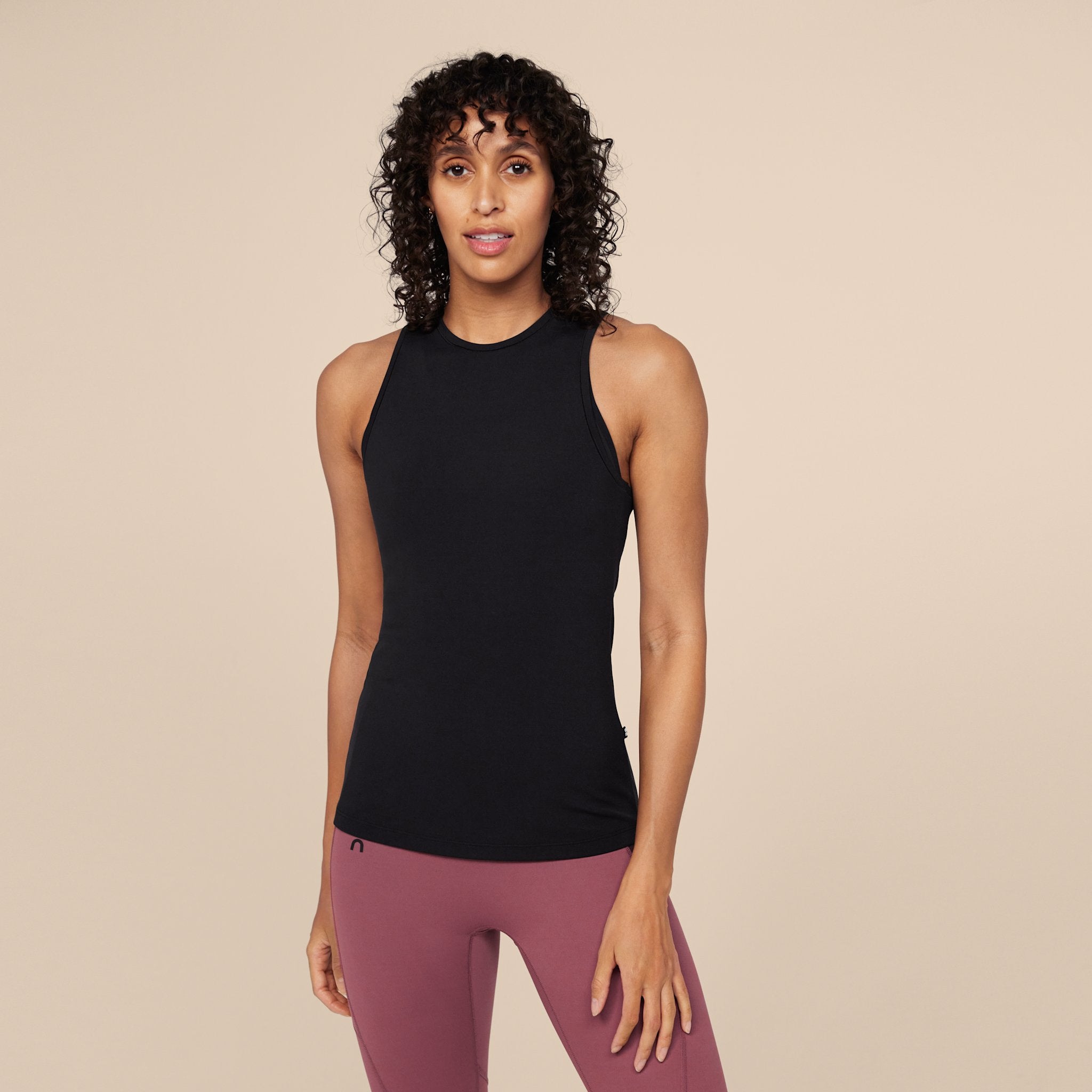 On Movement Tank Black