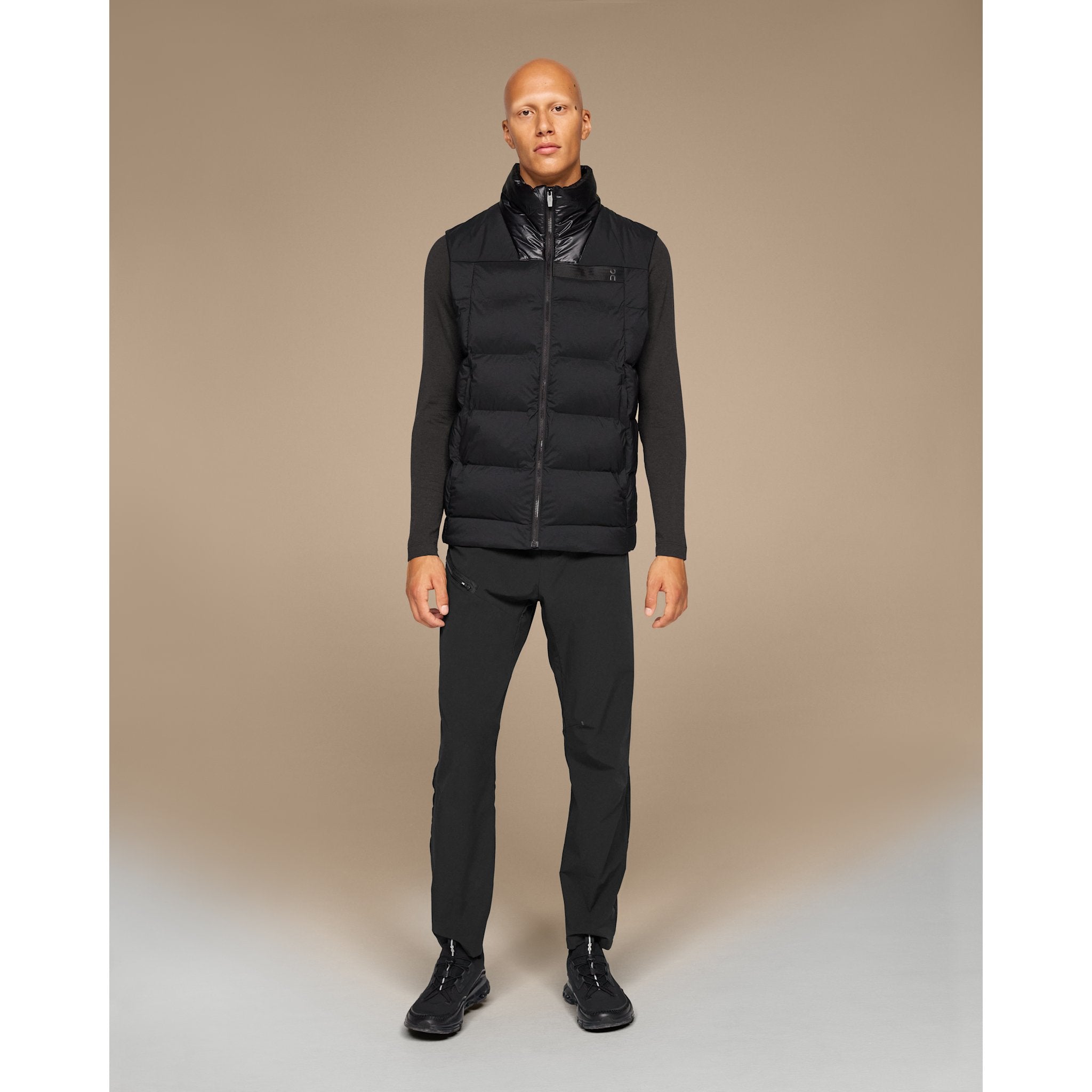 On Challenger Vest Black