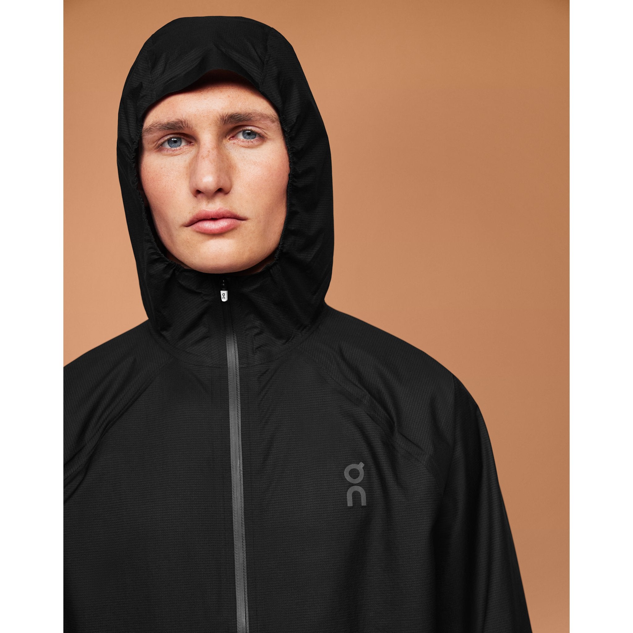 On Ultra Jacket Black