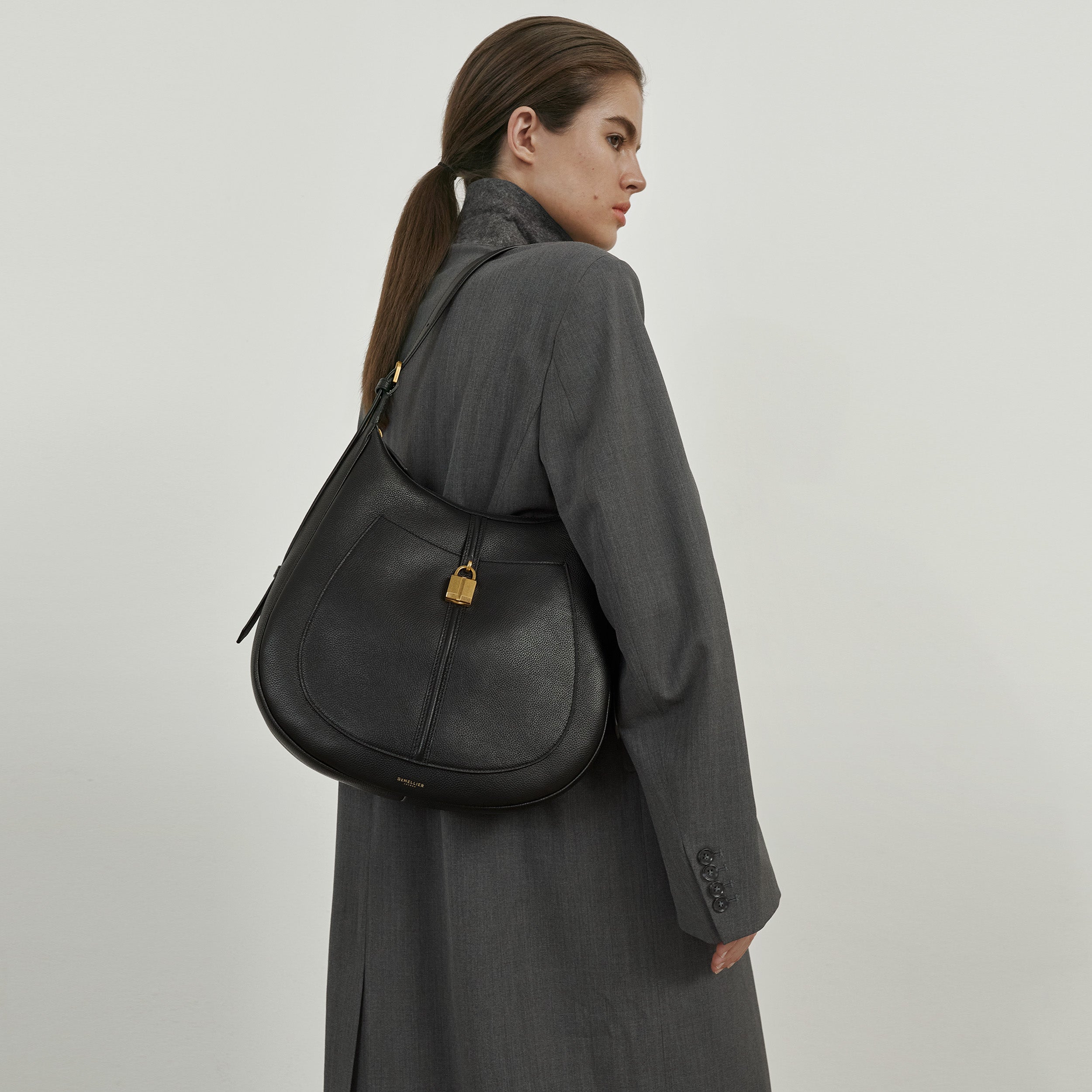 DeMellier The Siena Hobo black small grain