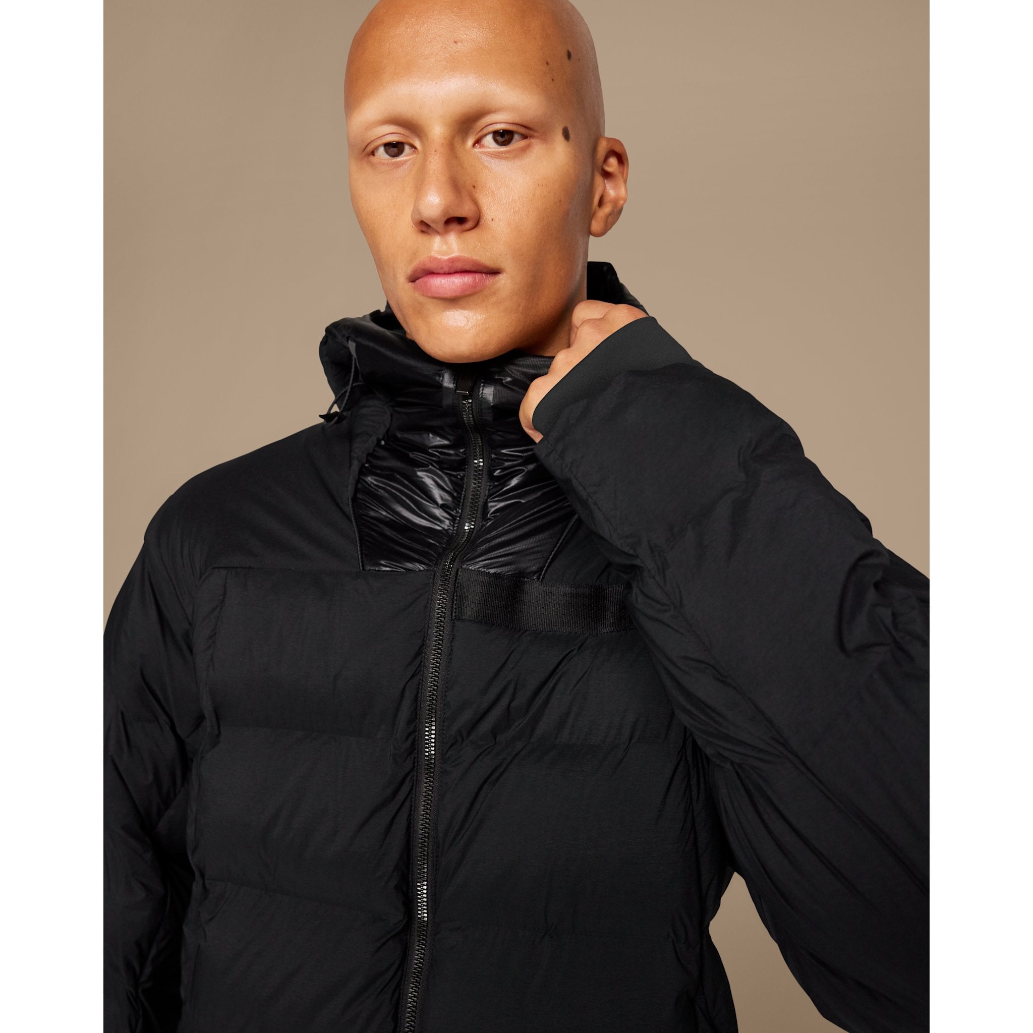 On Challenger Jacket Black
