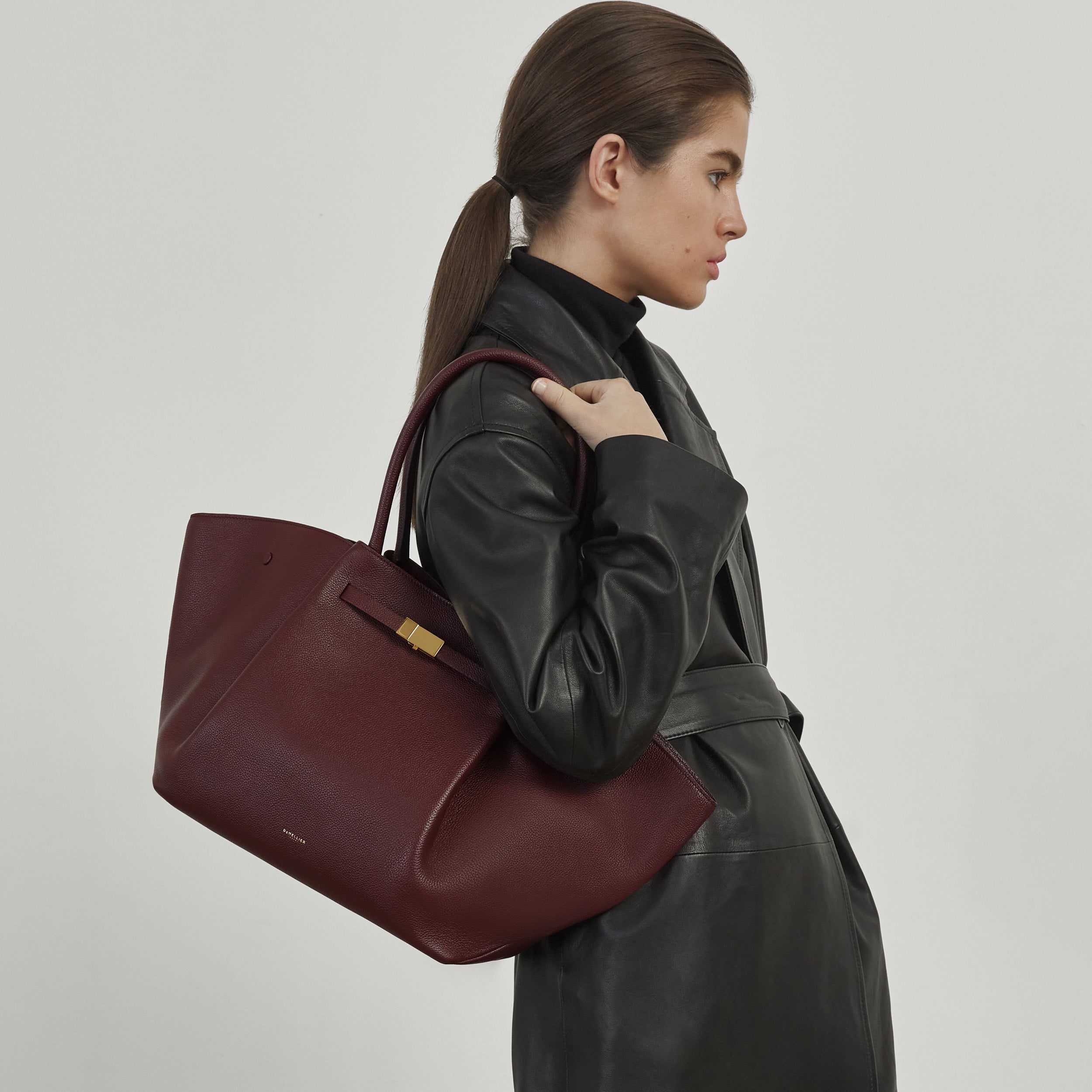 DeMellier The New York burgundy small grain