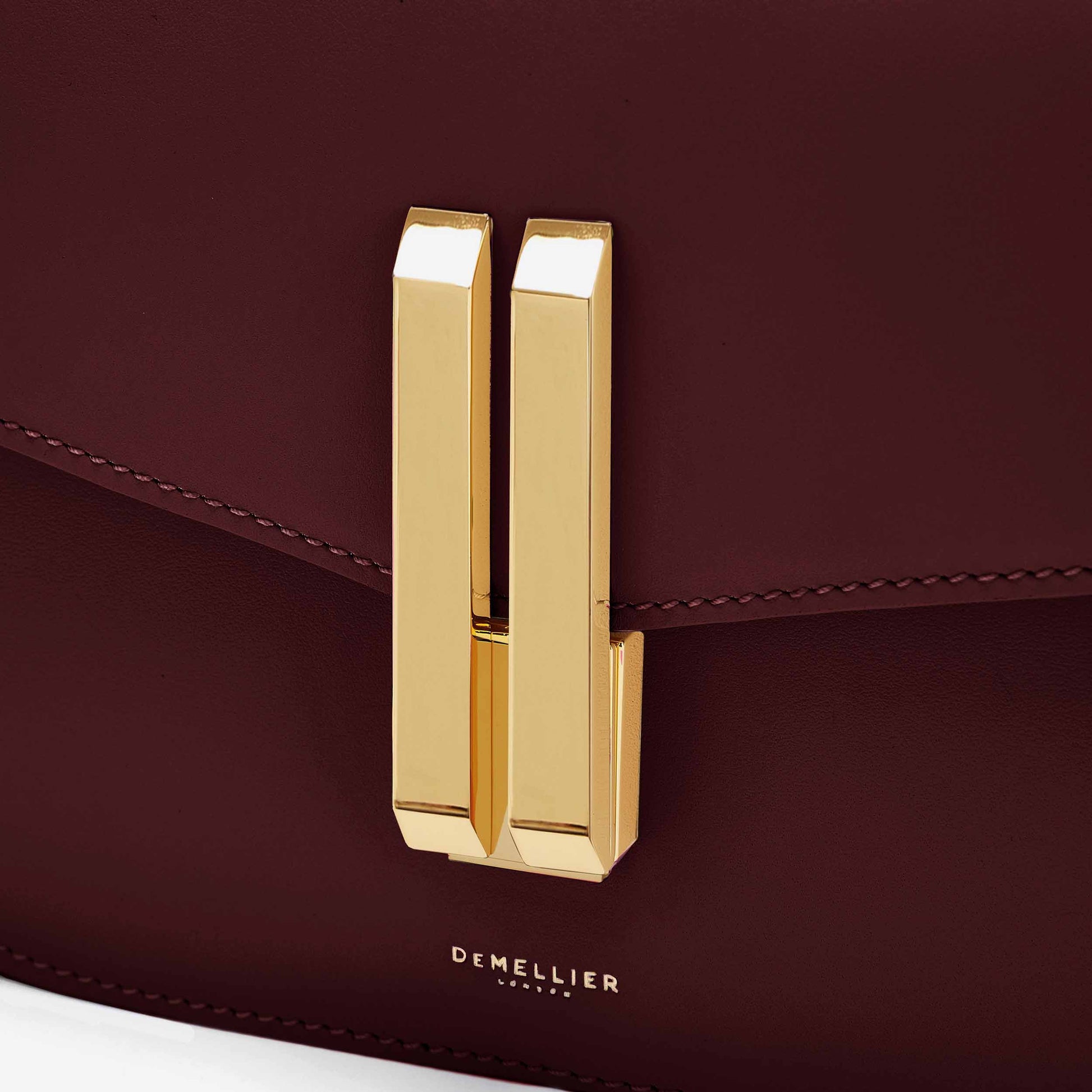 DeMellier The Vancouver burgundy smooth