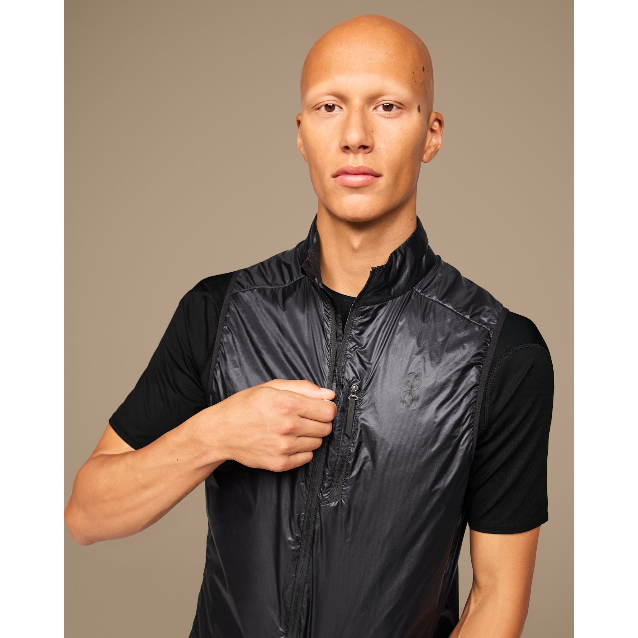 On Weather Vest Black