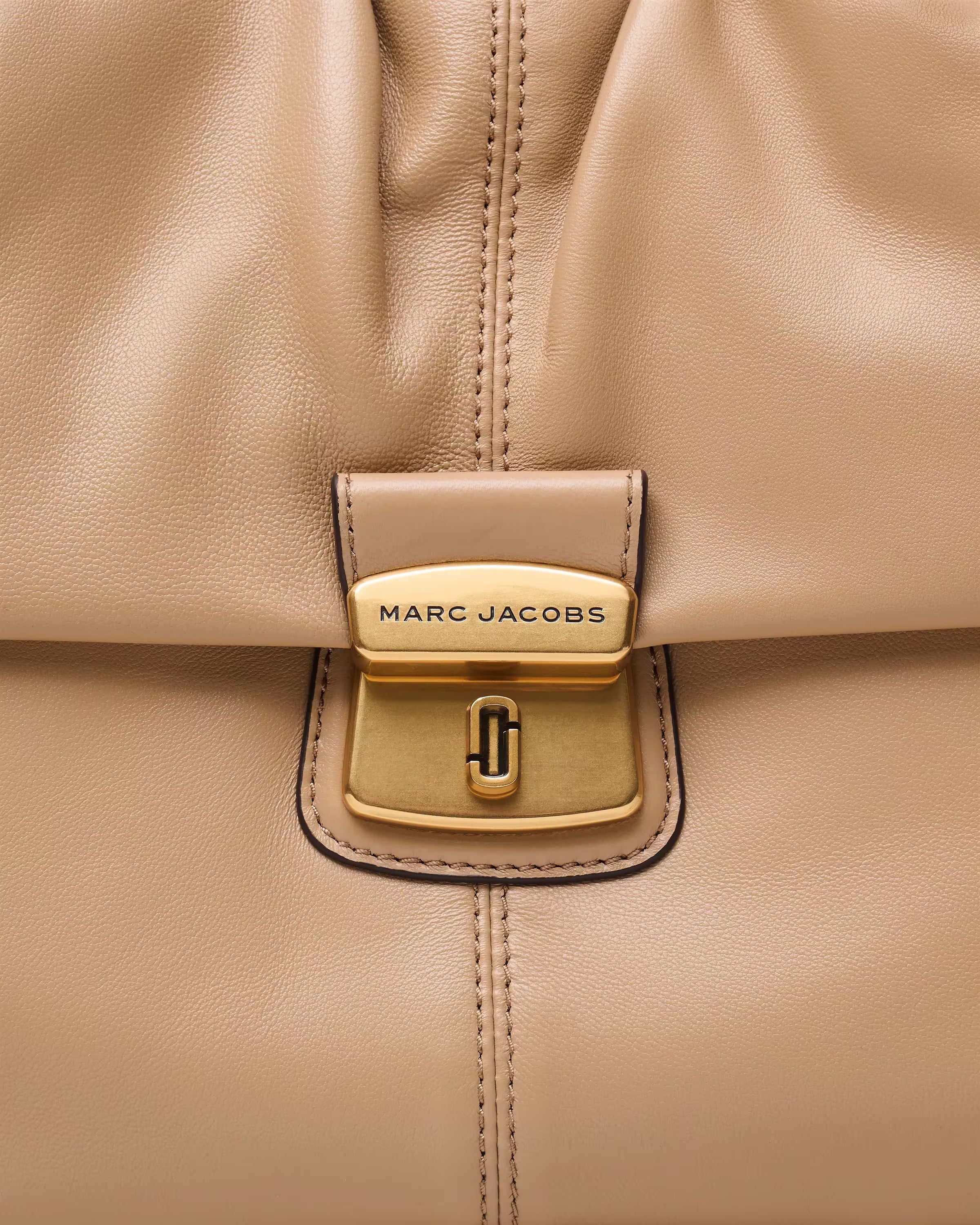 Marc Jacobs The Cristina Messenger Camel