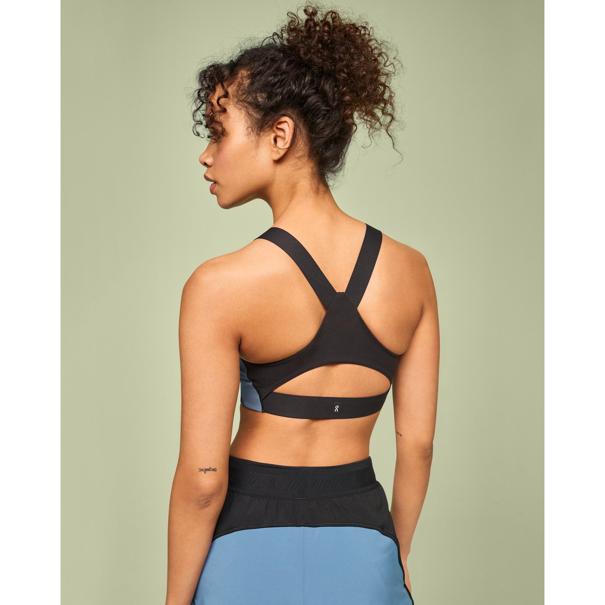 On Performance Bra Stellar | Black
