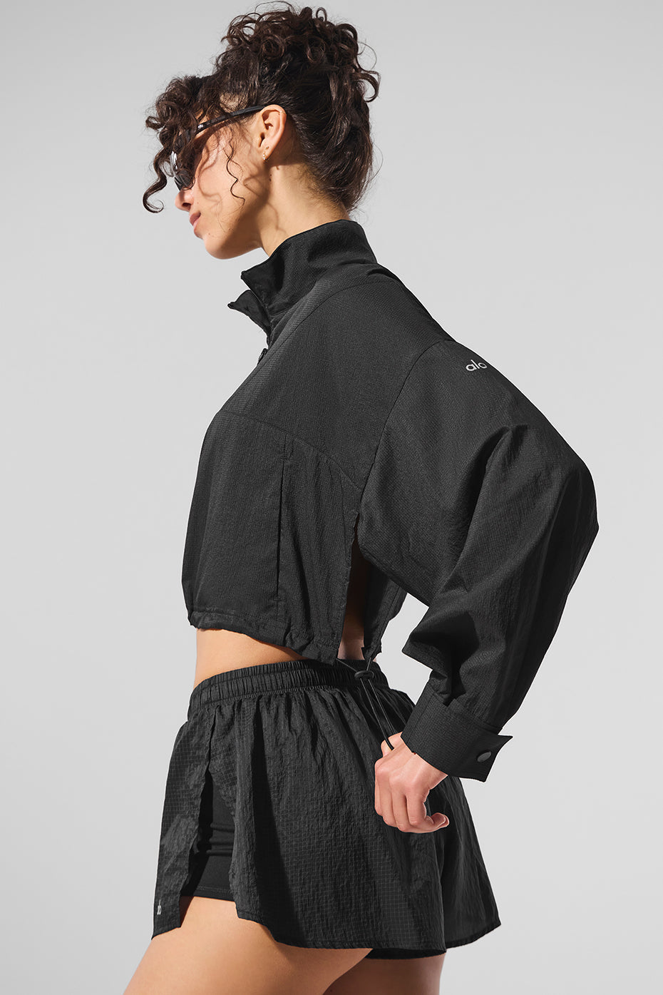 Alo Yoga Cropped 1/4 Zip Aerial Pullover - Black