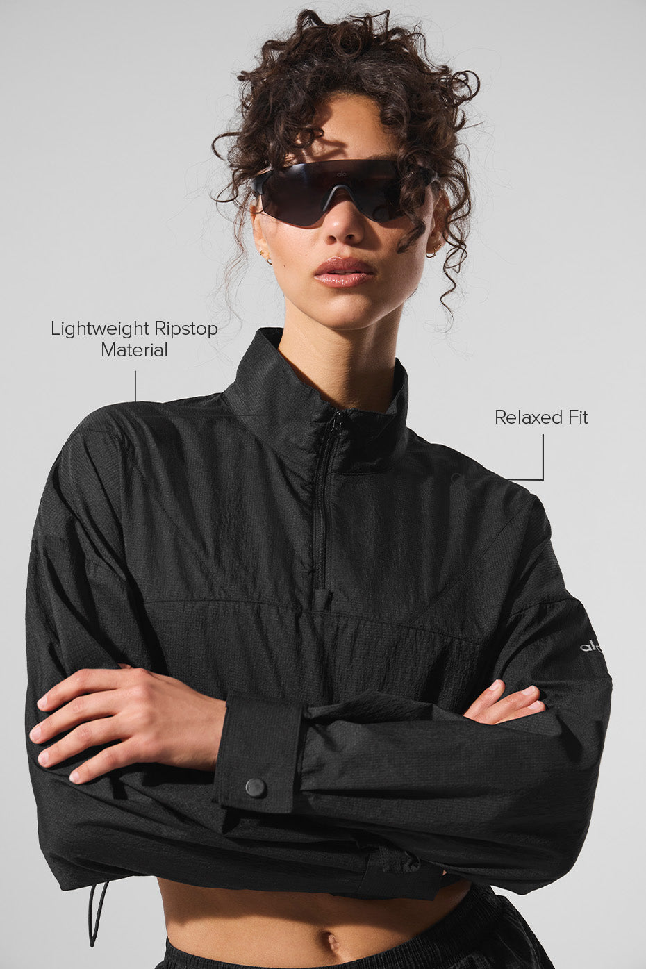Alo Yoga Cropped 1/4 Zip Aerial Pullover - Black