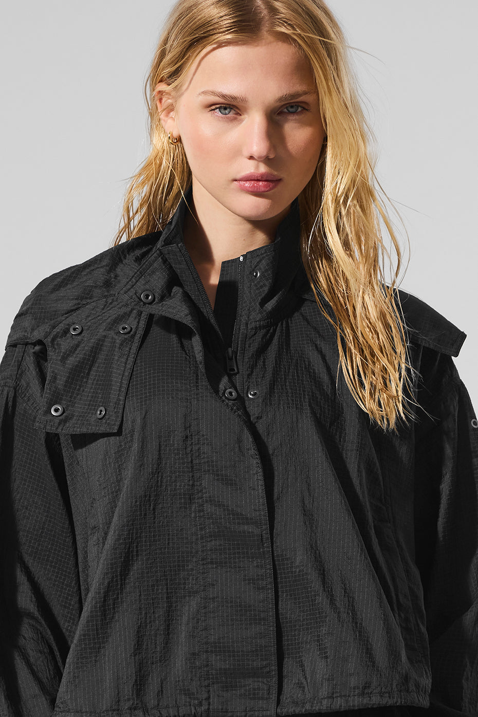 Alo Yoga Cropped Game Time Full Zip Jacket - Black