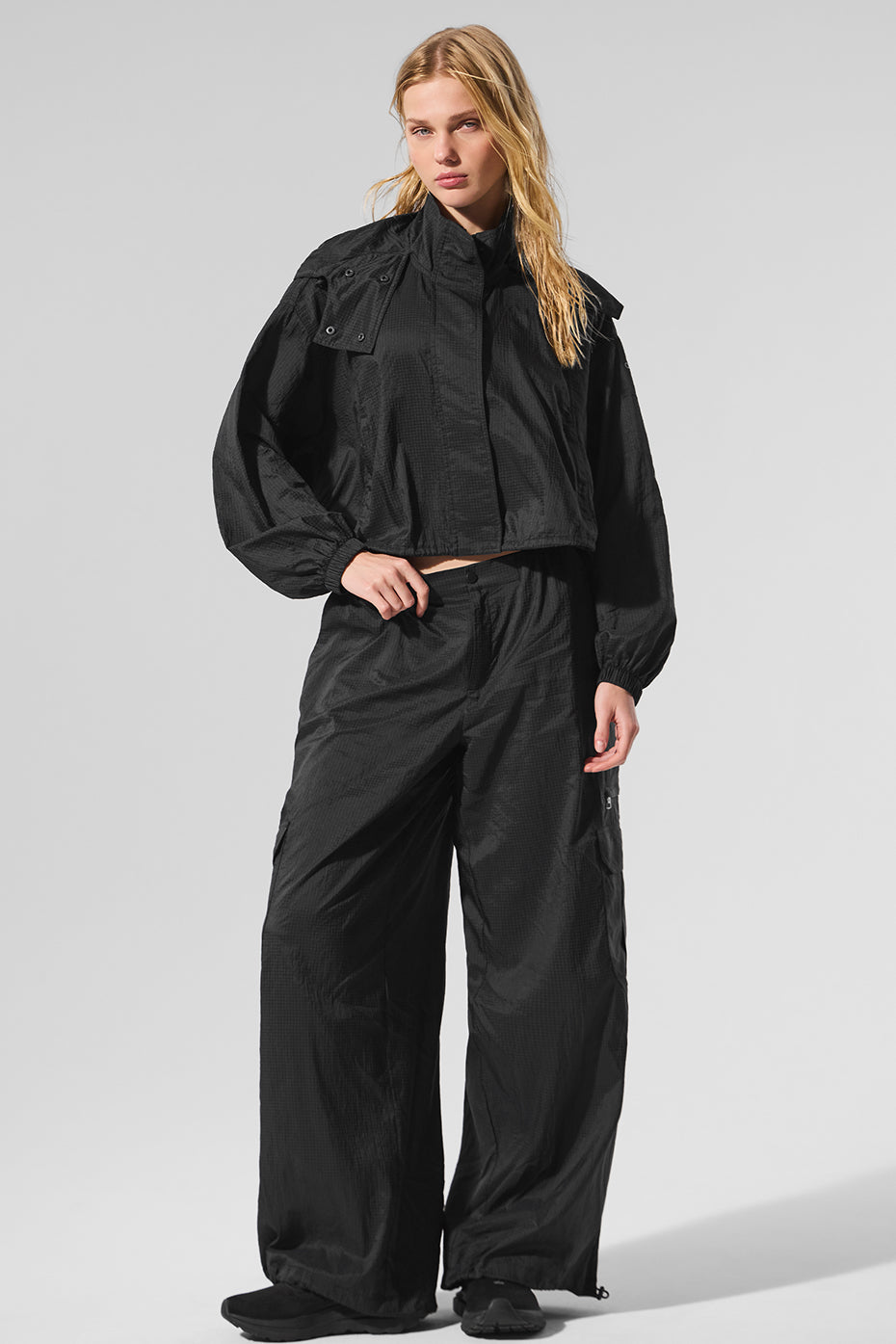 Alo Yoga Cropped Game Time Full Zip Jacket - Black