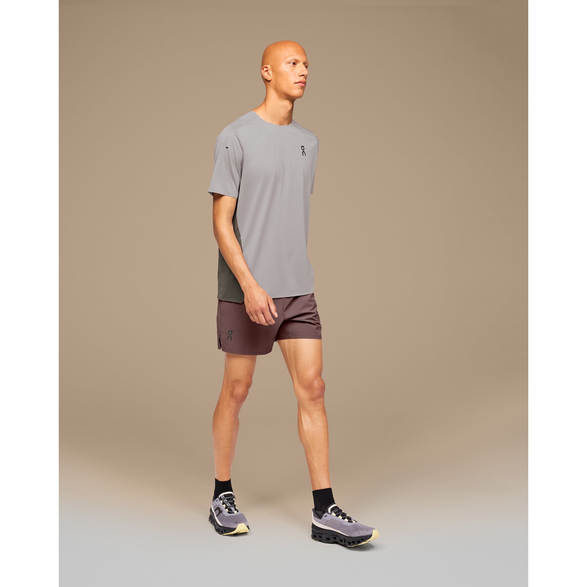 On Essential Shorts Grape | Black