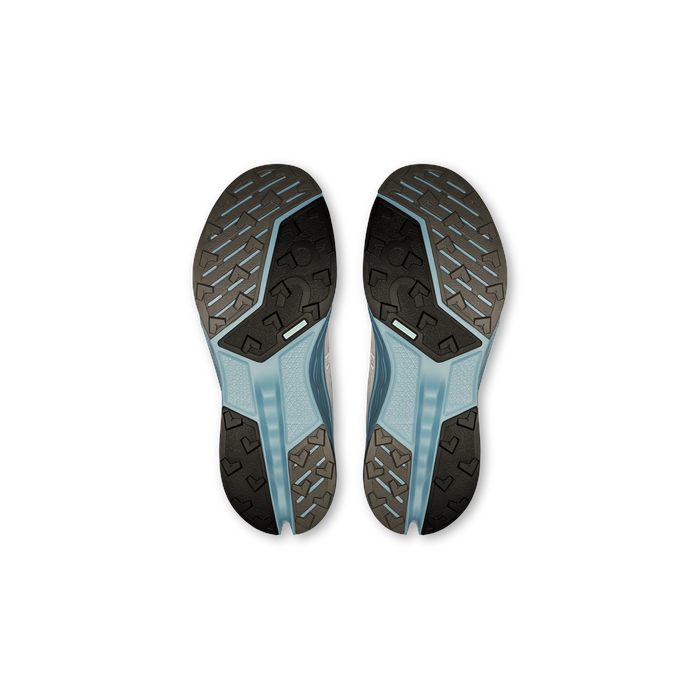 ON Running Women's Cloudsurfer Trail 2 Ivory | Salmon - Ivory | Salmon