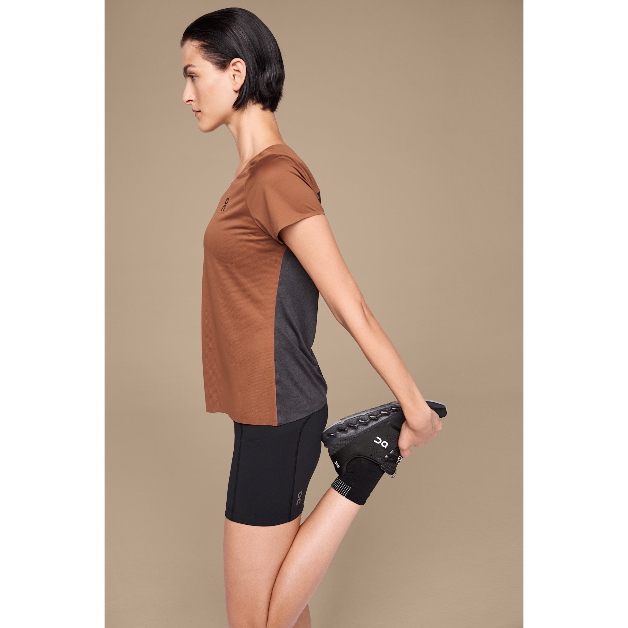 On Performance-T Cocoa | Black