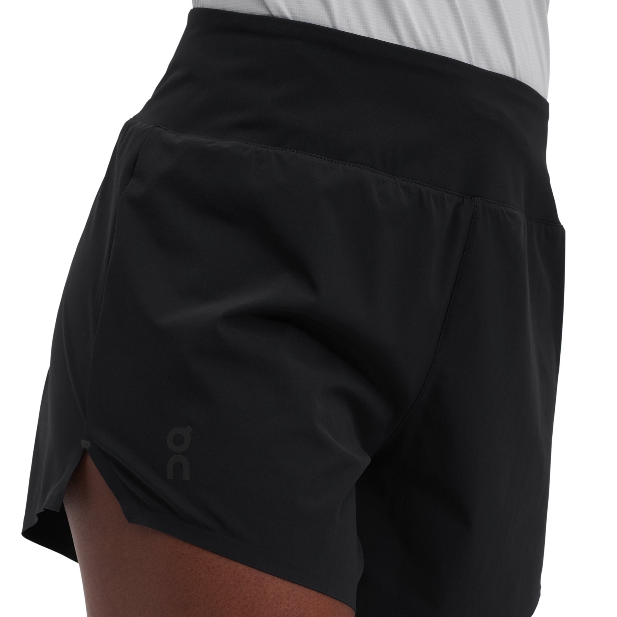 On 5" Running Shorts Black
