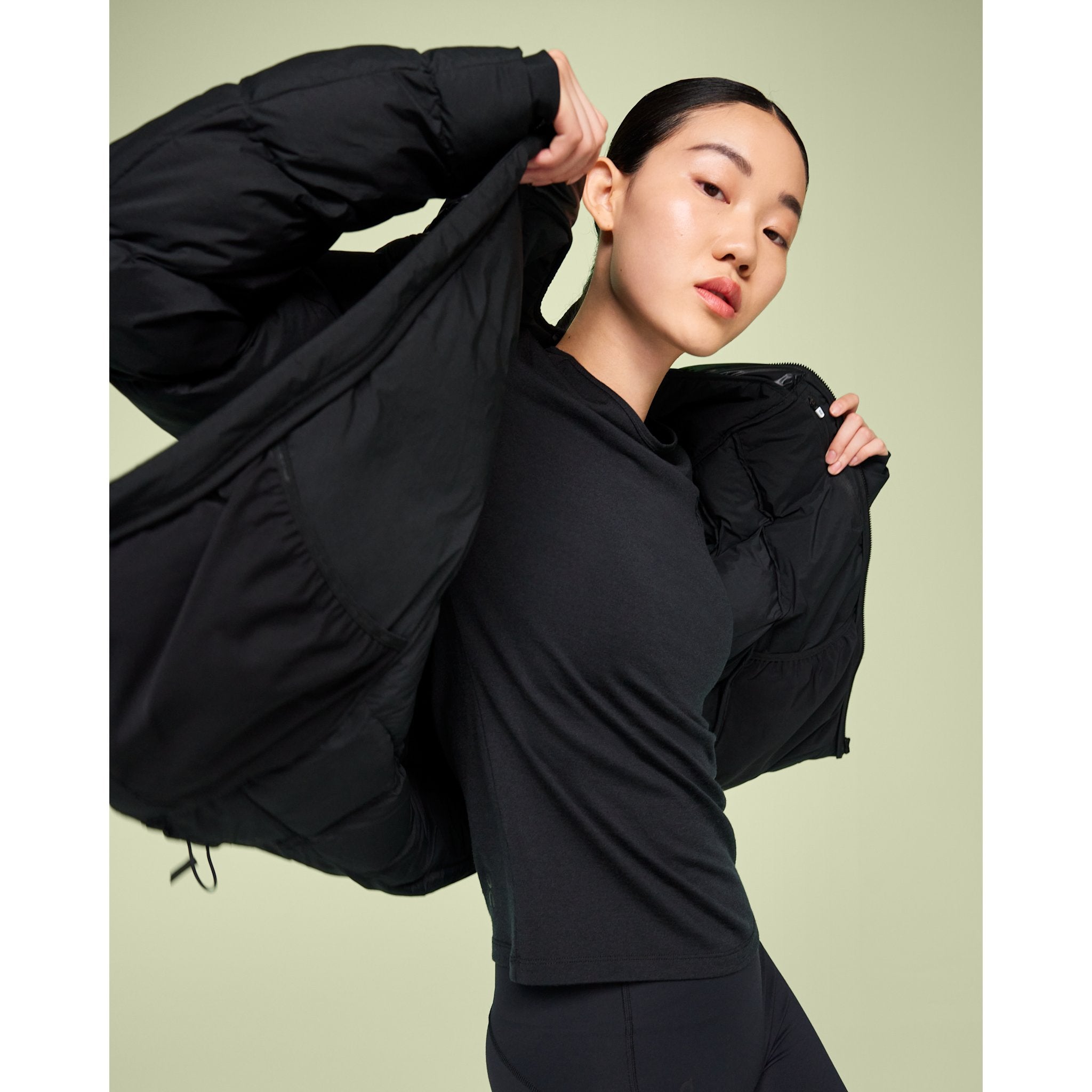 On Challenger Jacket Black