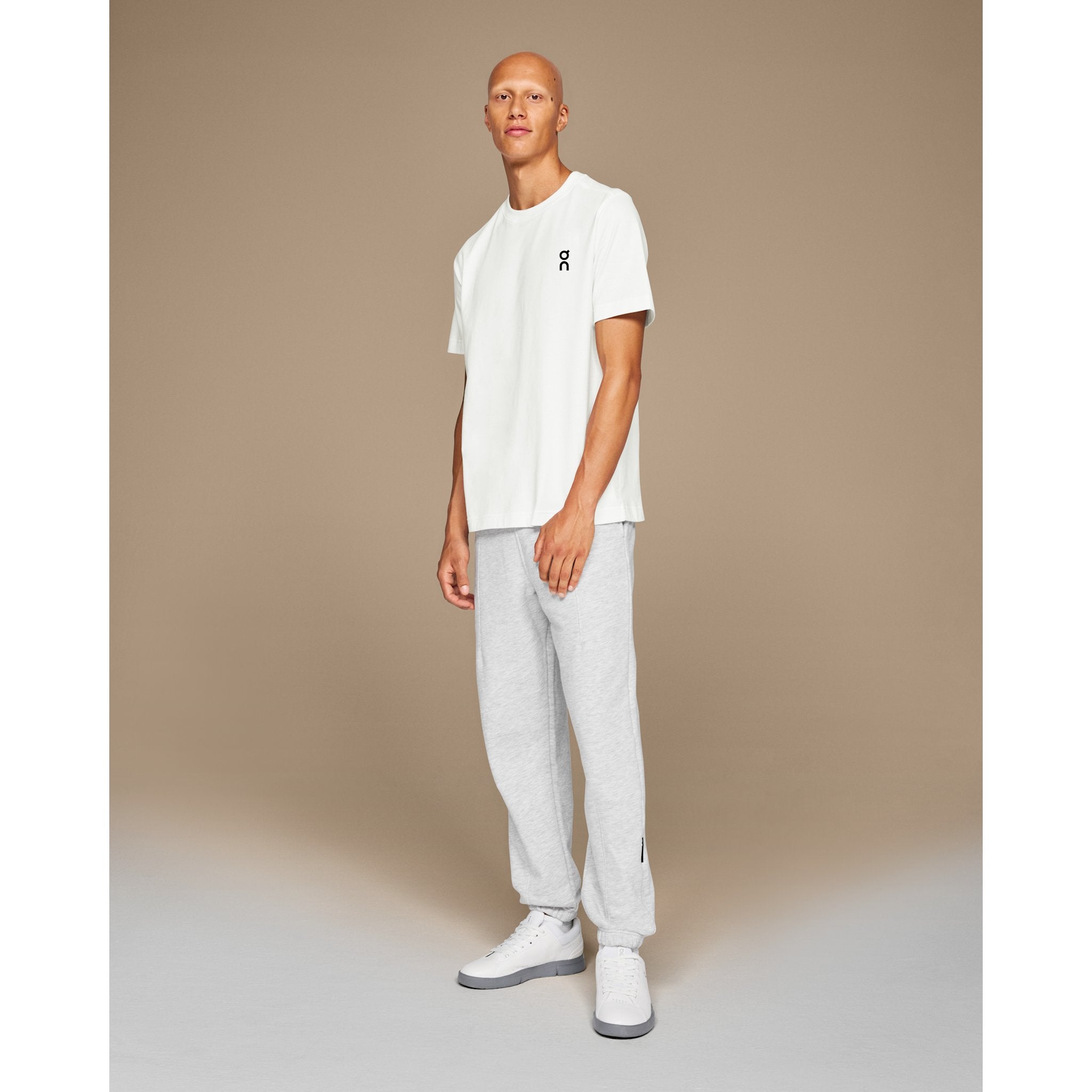 On Club-T White